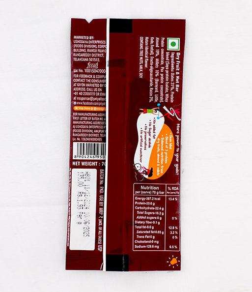 Fruity Blast Date &amp; Almond Bar